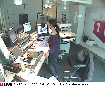 mp_1live_070315_42.jpg