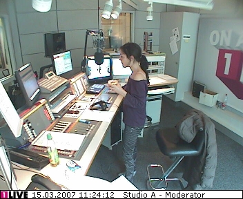 mp_1live_070315_43.jpg