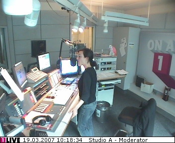 mp_1live_070319_14.jpg