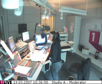 mp_1live_070319_20.jpg