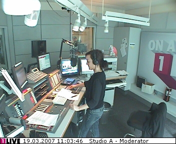 mp_1live_070319_25.jpg