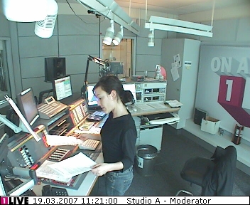 mp_1live_070319_28.jpg
