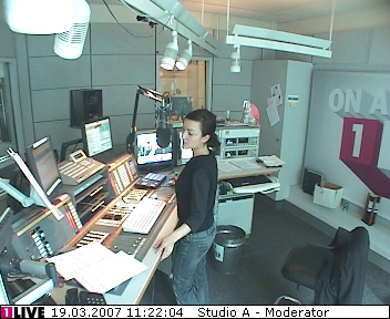 mp_1live_070319_29.jpg