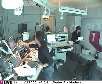 mp_1live_070319_30.jpg
