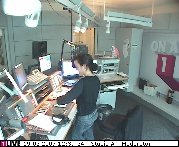 mp_1live_070319_45.jpg