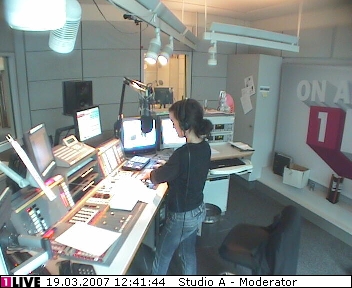 mp_1live_070319_47.jpg