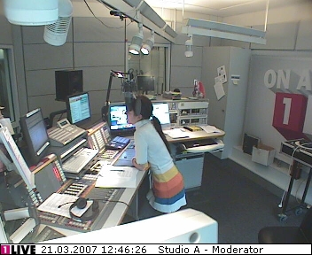 mp_1live_070321_38.jpg