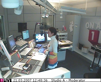 mp_1live_070321_40.jpg