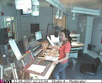 mp_1live_070412_02.jpg