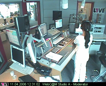 mp_1live_060411_146.jpg