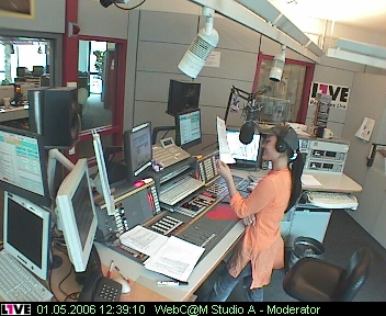 mp_1live_060501_02.jpg