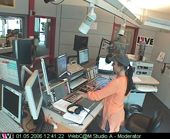 mp_1live_060501_06.jpg