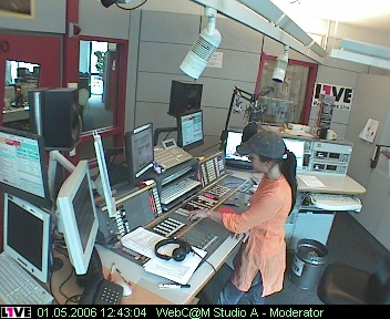 mp_1live_060501_09.jpg
