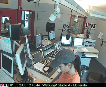 mp_1live_060501_12.jpg