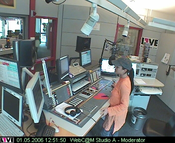 mp_1live_060501_23.jpg