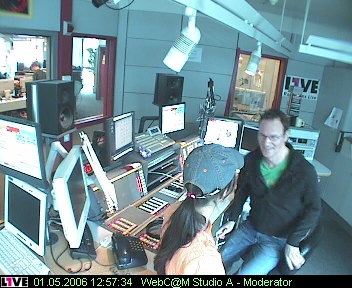 mp_1live_060501_40.jpg