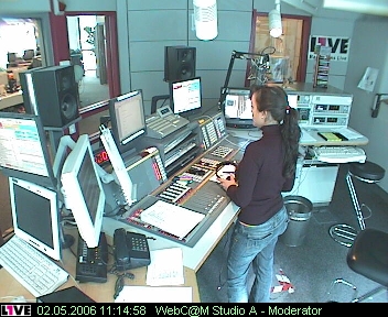 mp_1live_060502_07.jpg