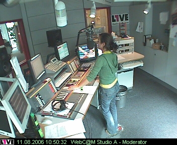 mp_1live_060811_098.jpg