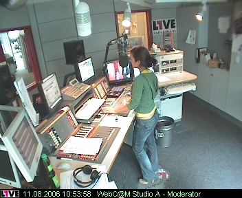 mp_1live_060811_106.jpg