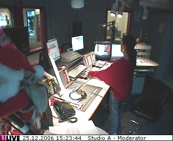 mp_1live_061225_26.jpg
