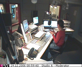 mp_1live_061229_01.jpg