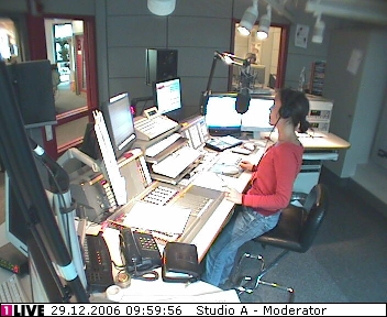 mp_1live_061229_05.jpg