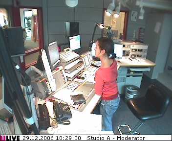 mp_1live_061229_07.jpg
