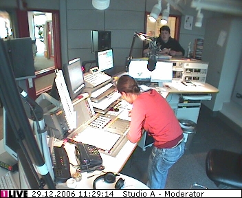 mp_1live_061229_10.jpg