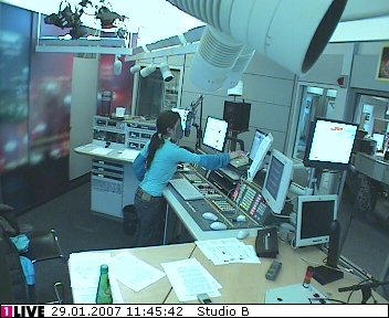 mp_1live_070129_078.jpg