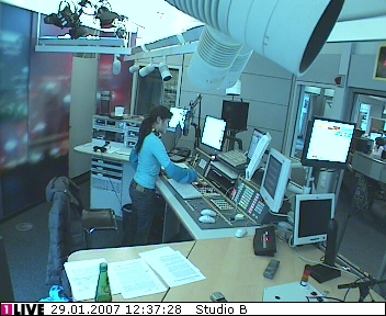 mp_1live_070129_100.jpg