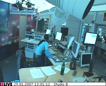 mp_1live_070129_122.jpg