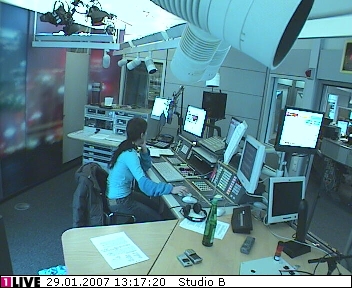 mp_1live_070129_137.jpg