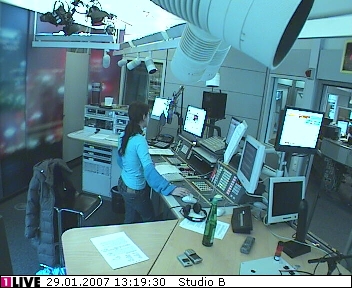 mp_1live_070129_139.jpg