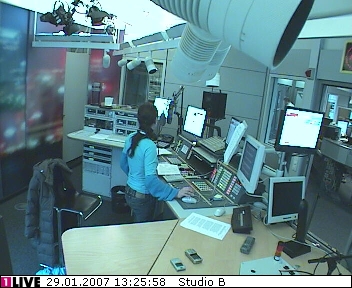 mp_1live_070129_145.jpg