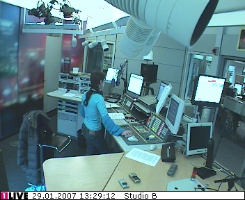 mp_1live_070129_148.jpg