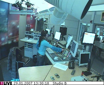 mp_1live_070129_149.jpg