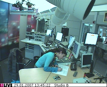 mp_1live_070129_162.jpg