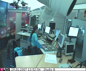 mp_1live_070129_169.jpg