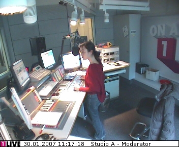mp_1live_070130_035.jpg
