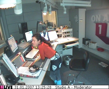 mp_1live_070131_149.jpg