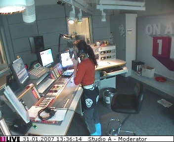 mp_1live_070131_159.jpg