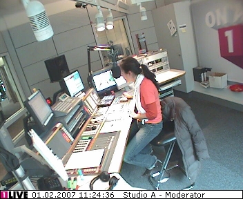 mp_1live_070201_067.jpg