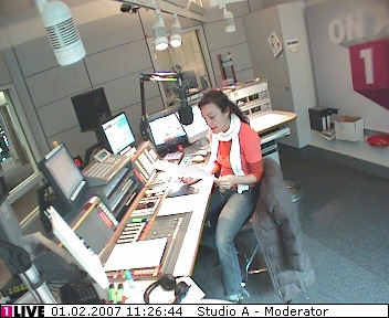 mp_1live_070201_069.jpg