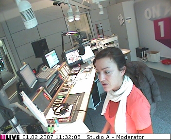 mp_1live_070201_072.jpg