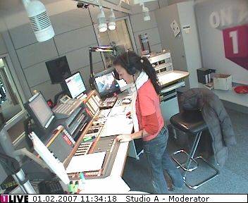 mp_1live_070201_074.jpg