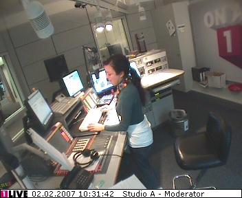 mp_1live_070202_034.jpg