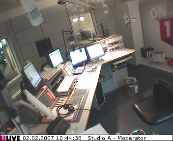 mp_1live_070202_046.jpg