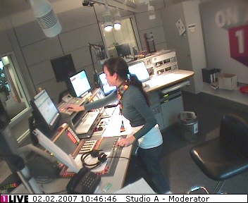 mp_1live_070202_048.jpg