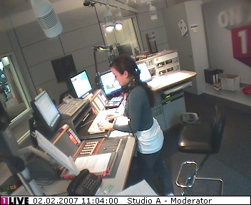 mp_1live_070202_064.jpg