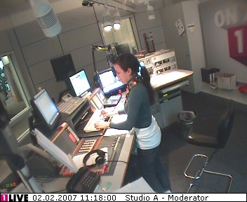 mp_1live_070202_076.jpg